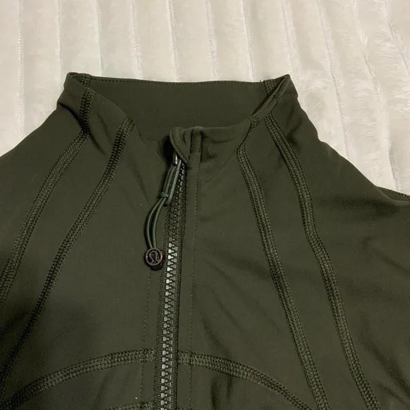 Lululemon Dark Green Nulu Jacket, - Picture 6 of 6